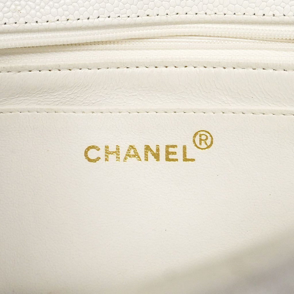 Chanel Shoulder Bag Diana Caviar Leather White Gold — view 5