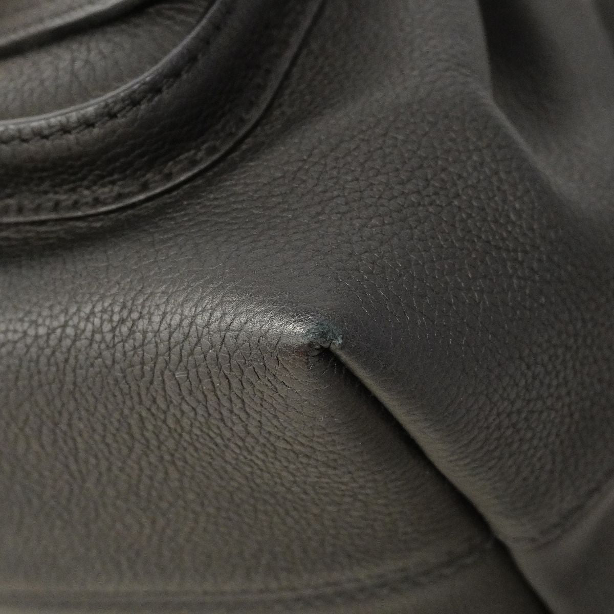 Louis Vuitton Handbag Taurillon Lockme Bucket NV Noir 2-Way — view 6