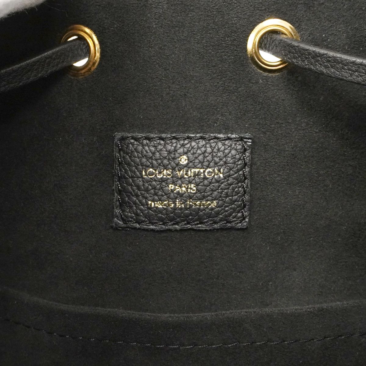 Louis Vuitton Handbag Taurillon Lockme Bucket NV Noir 2-Way — view 5