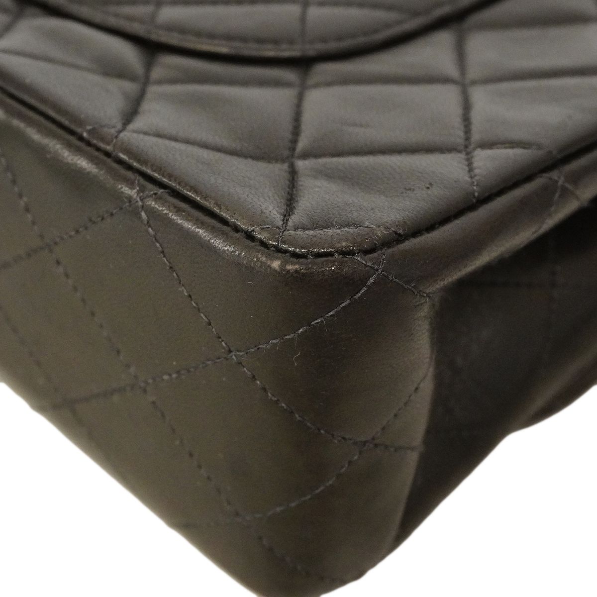 Chanel Shoulder Bag Quilted Lambskin Black Gold — view 6