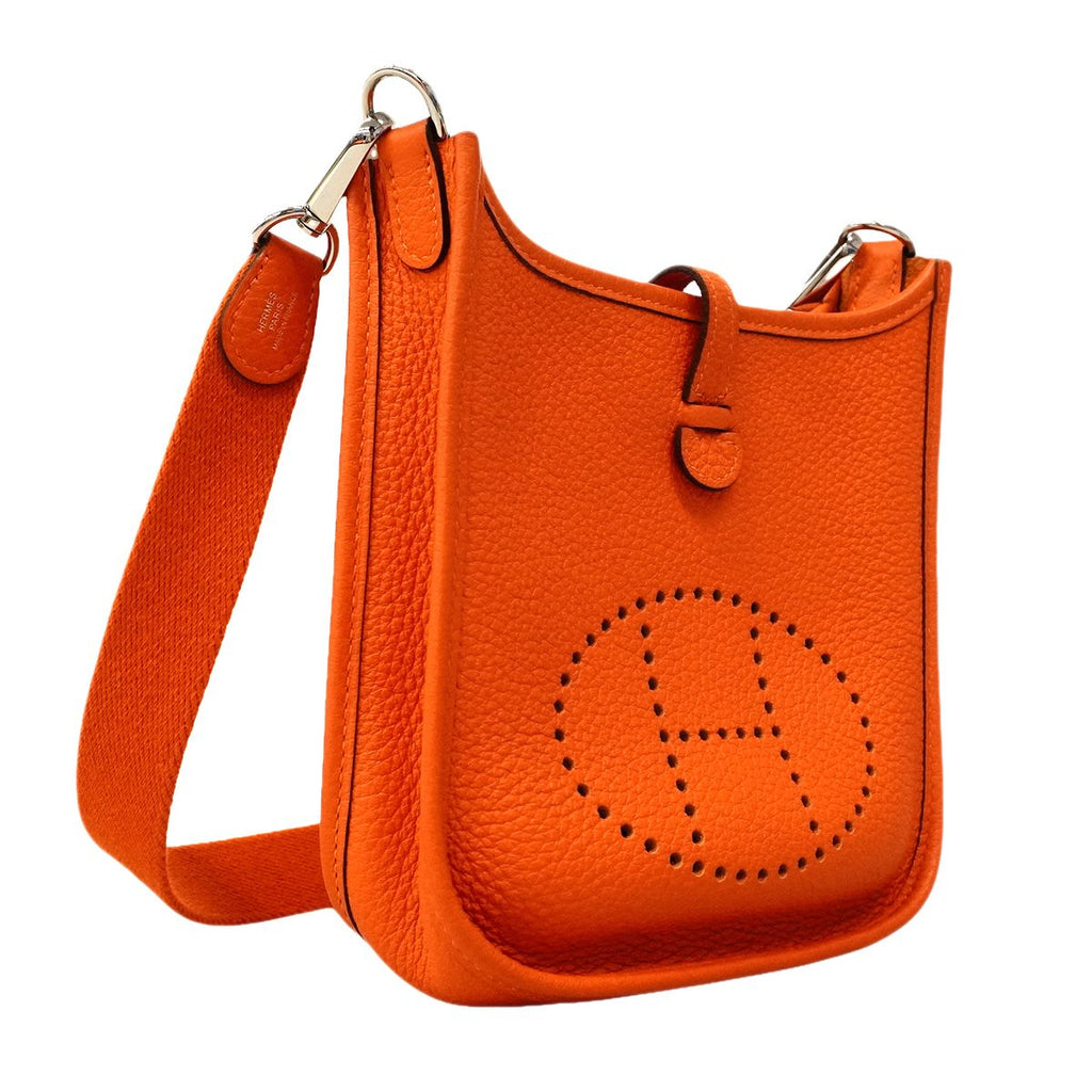 Hermes Shoulder Bag Evelyne TPM Taurillon Clemence Capucines Silver — view 2
