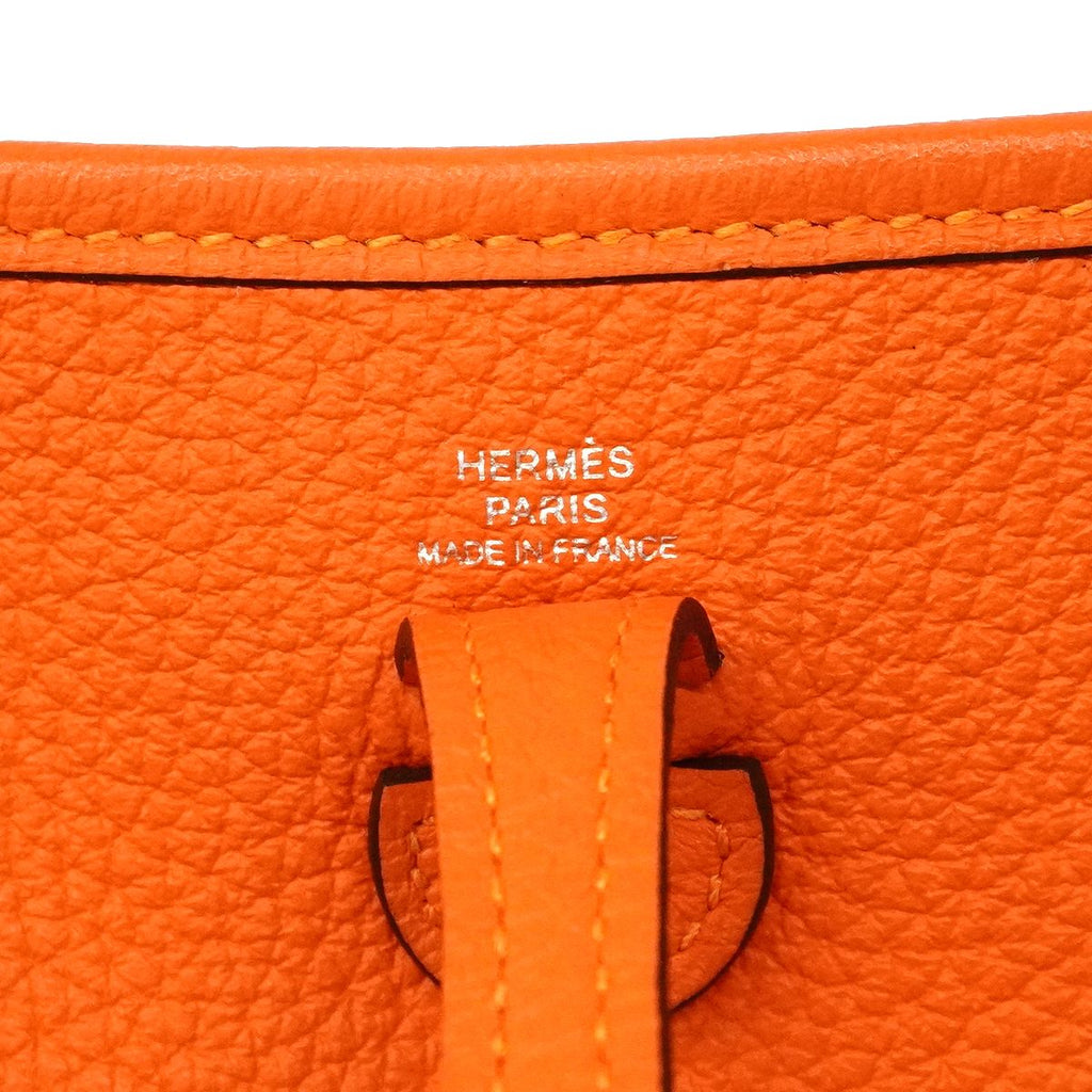 Hermes Shoulder Bag Evelyne TPM Taurillon Clemence Capucines Silver — view 5