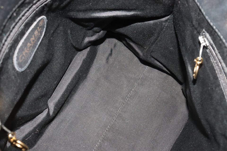 Chanel No 5 Lambskin CC Logo Tote — view 7