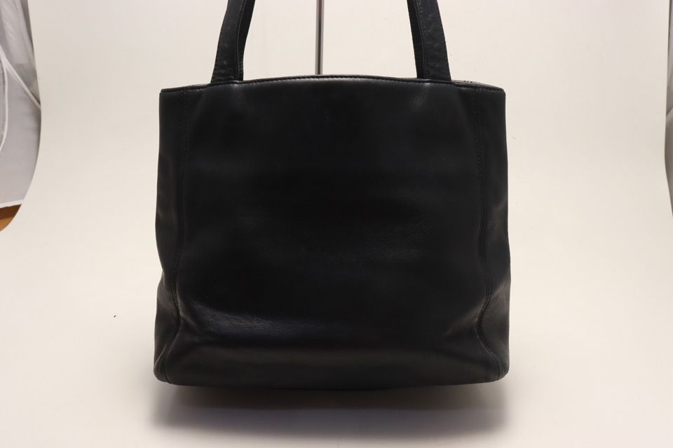 Chanel No 5 Lambskin CC Logo Tote — view 2