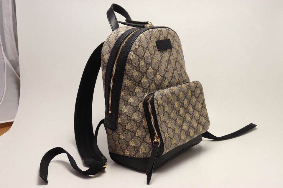 Gucci GG Supreme Bee Backpack — view 4