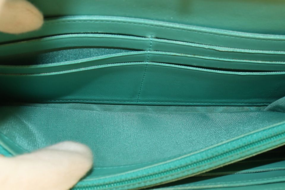 Chanel 28 Boy Lambskin Wallet — view 6