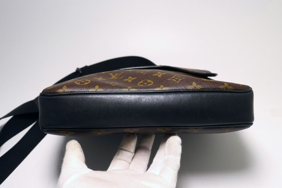 Louis Vuitton Monogram Macassar Bus MM Shoulder — view 3