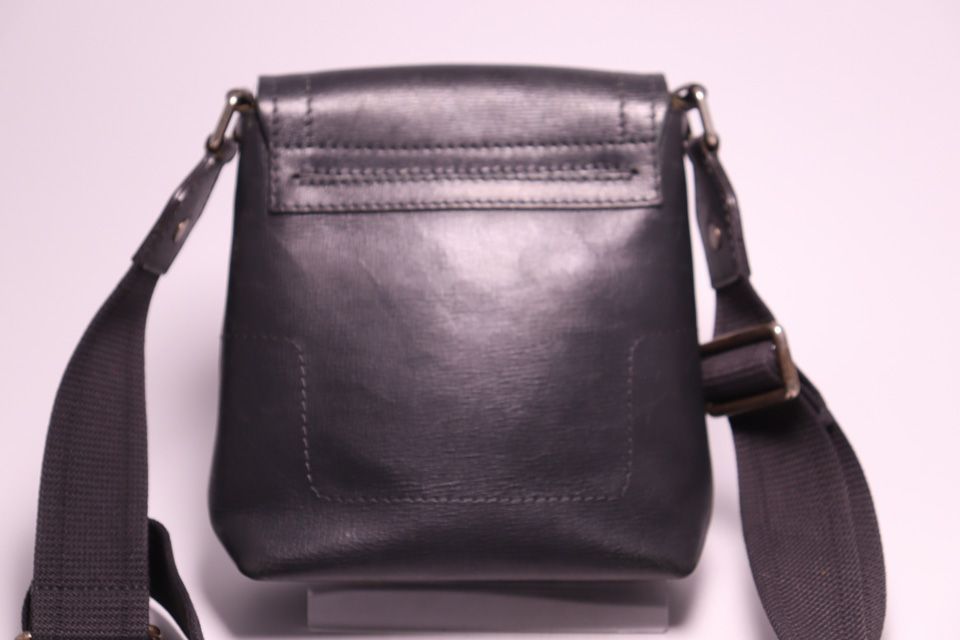 Louis Vuitton Utah Yuma Shoulder — view 2