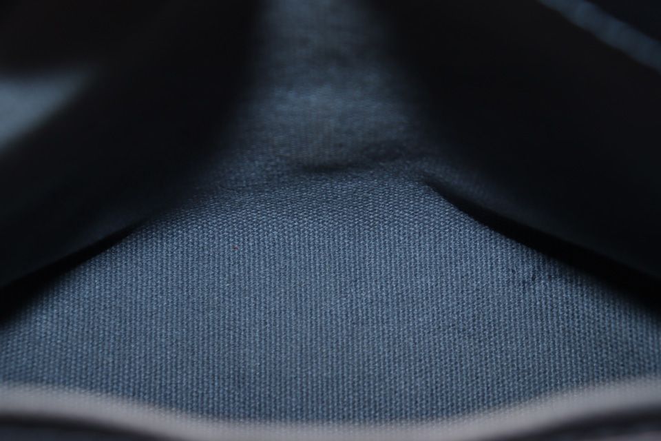 Louis Vuitton Utah Yuma Shoulder — view 7