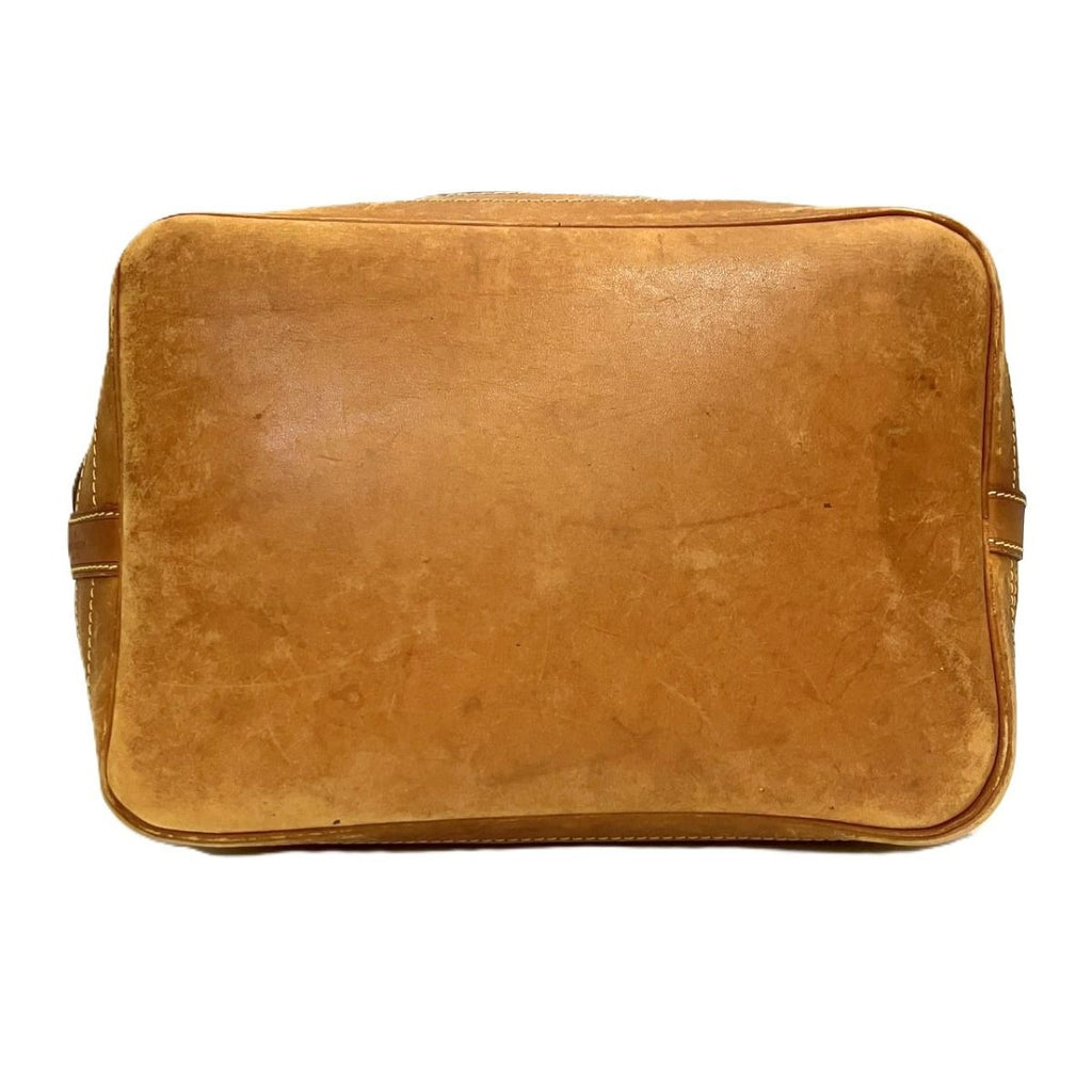 Louis Vuitton Noe Monogram Shoulder Bag Leather — view 3