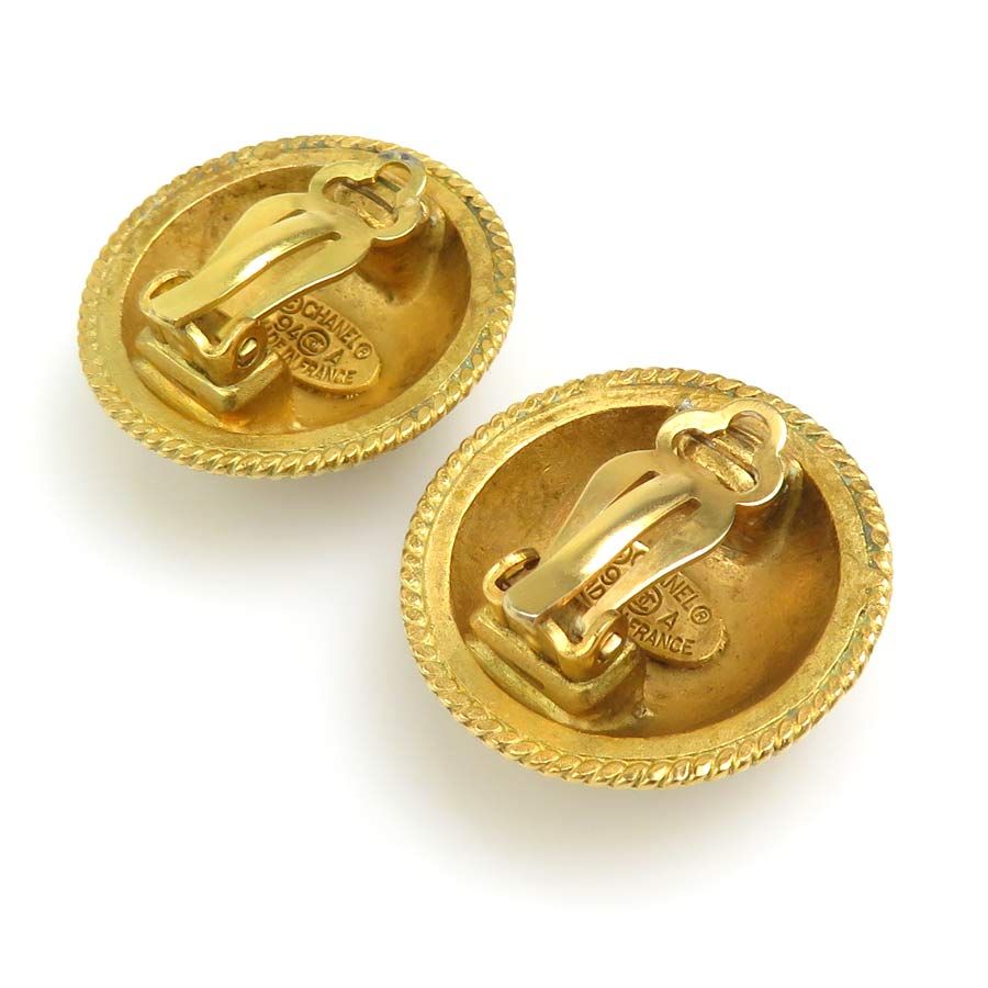 Chanel Earrings CC Logo — view 4