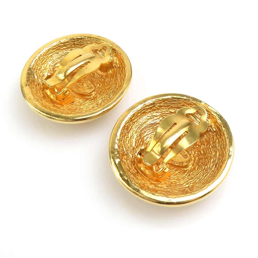 Chanel Earrings CC Logo — view 4