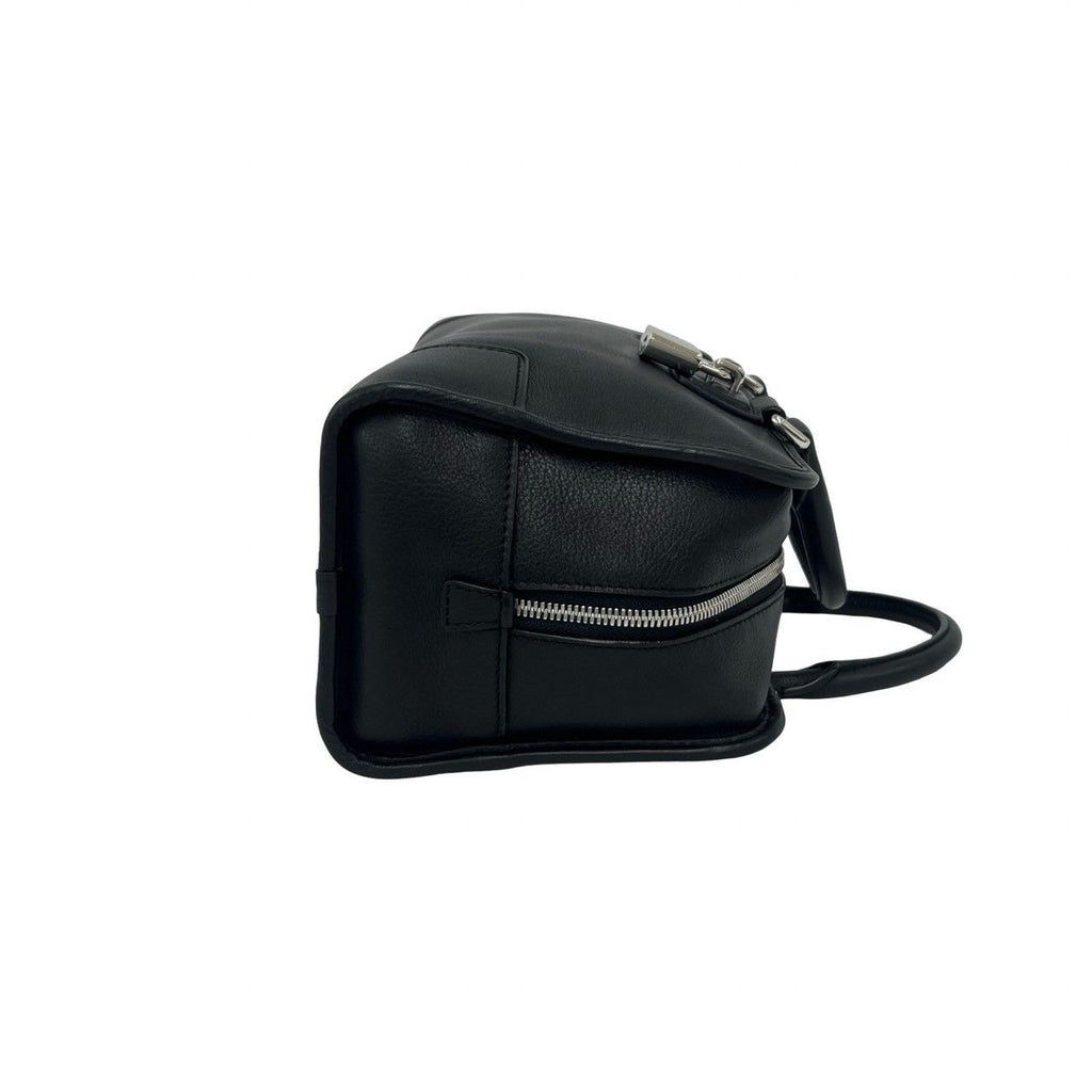 Loewe Amazona 28 Anagram Logo Leather Boston Bag Black — view 6