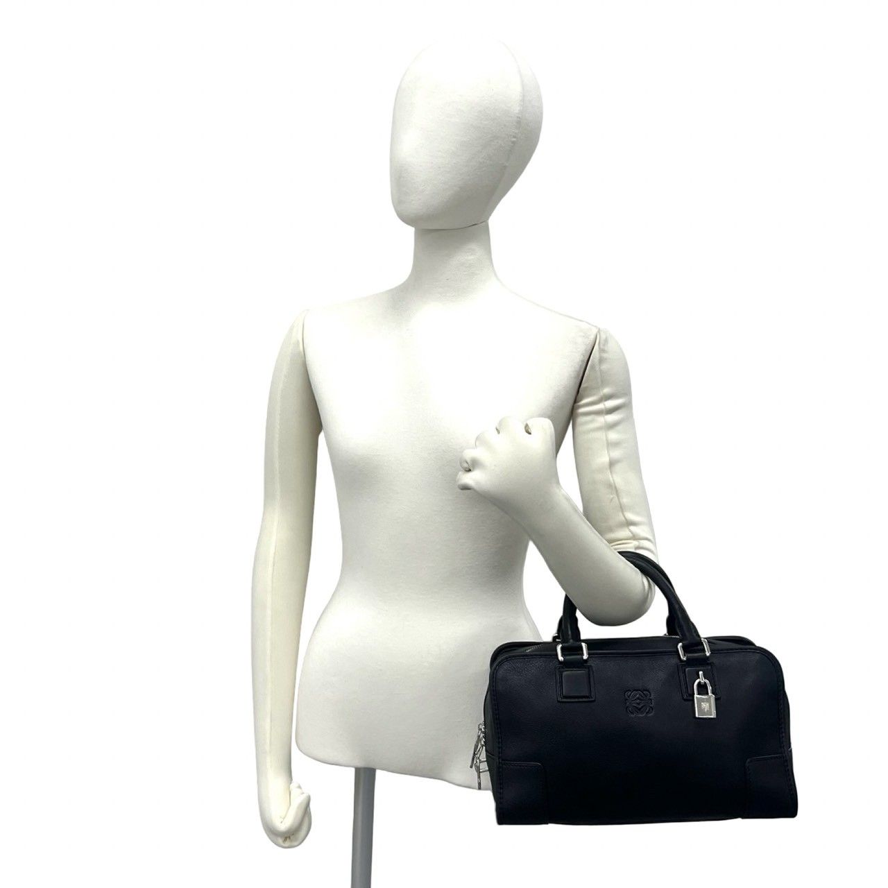 Loewe Amazona 28 Anagram Logo Leather Boston Bag Black — view 2