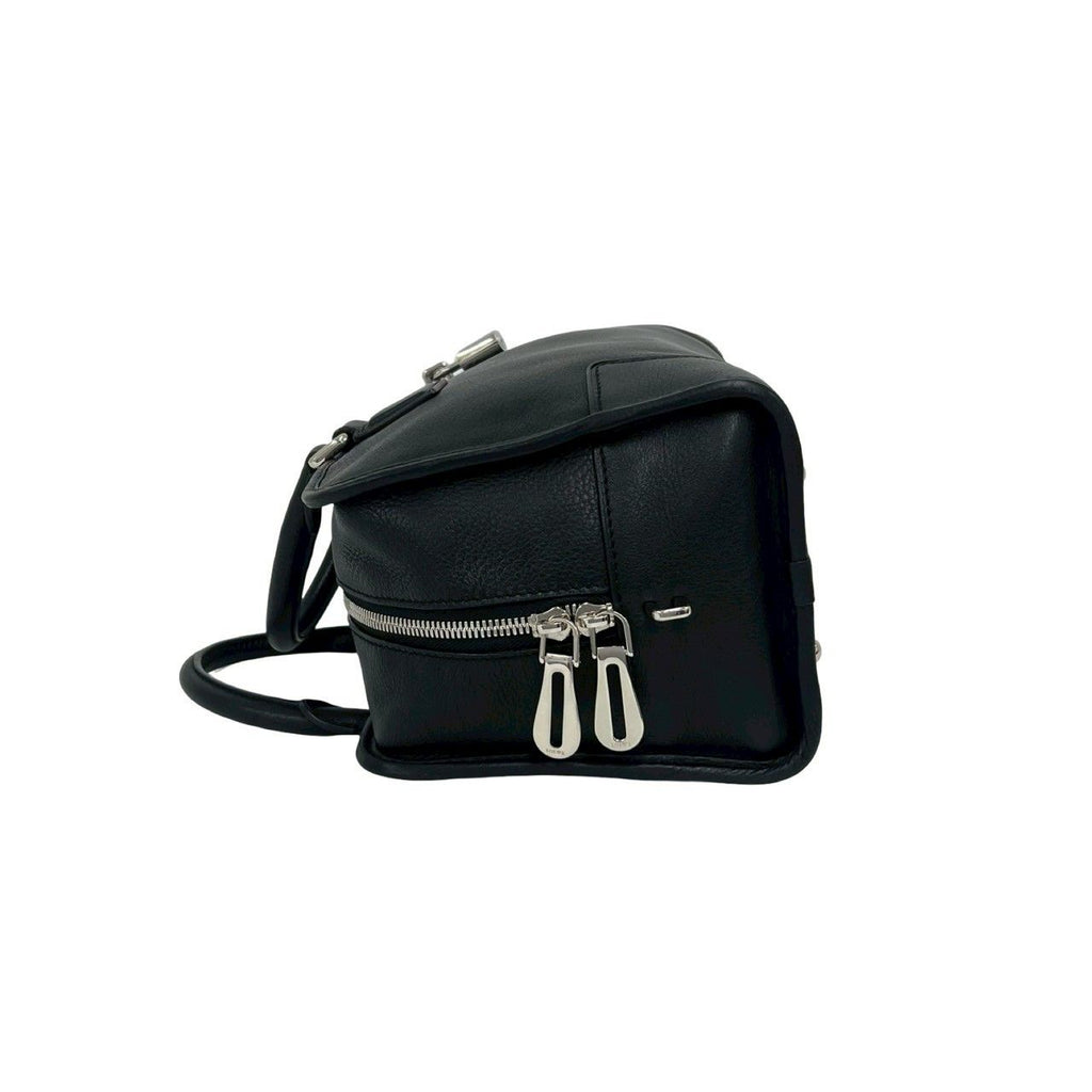 Loewe Amazona 28 Anagram Logo Leather Boston Bag Black — view 5