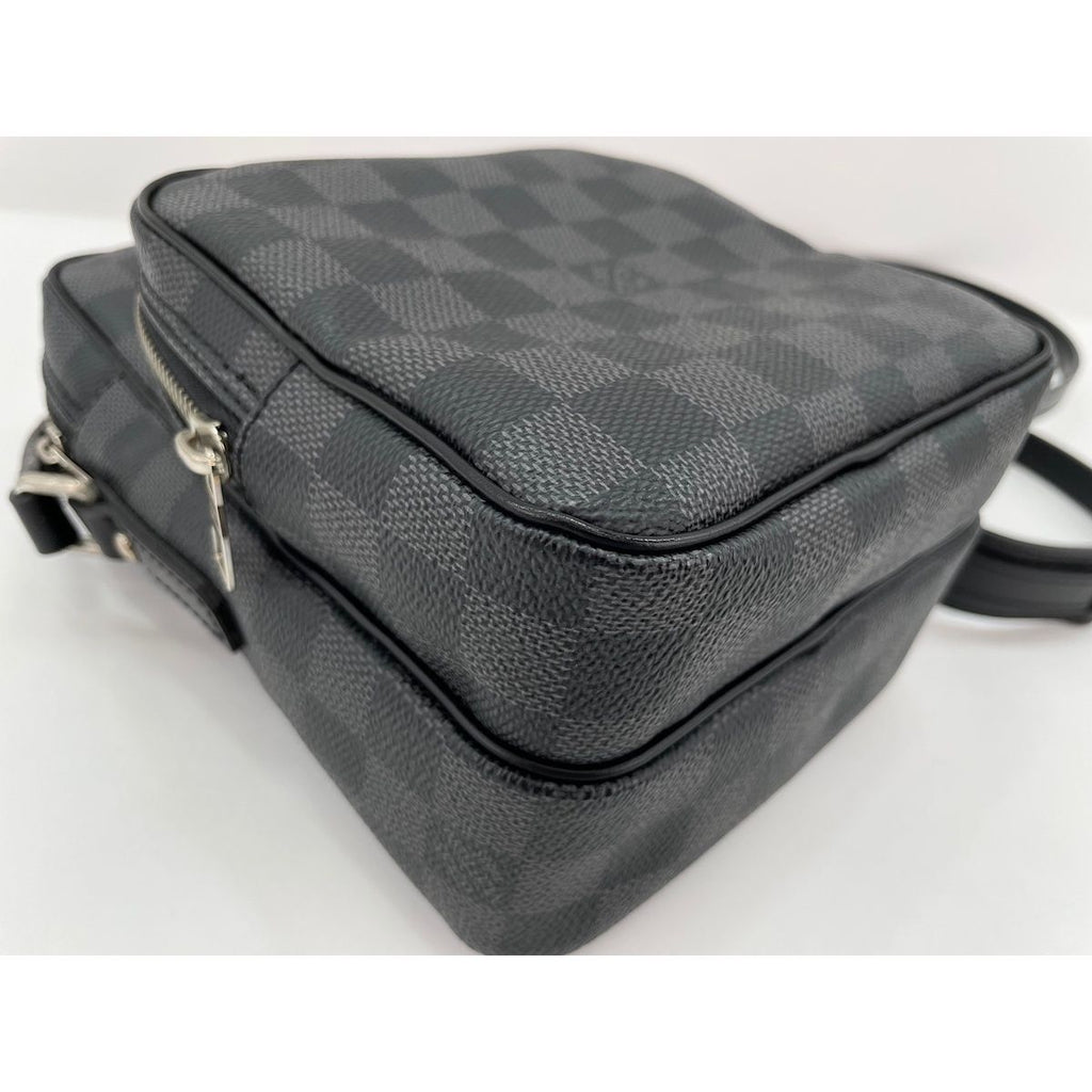 Louis Vuitton Shoulder Bag — view 8