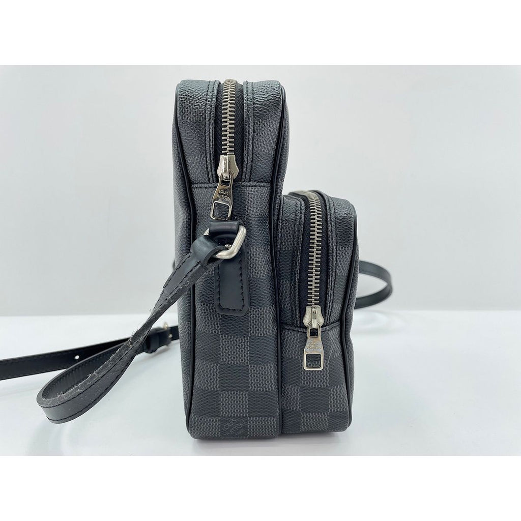 Louis Vuitton Shoulder Bag — view 5