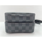 Louis Vuitton Shoulder Bag — view 6