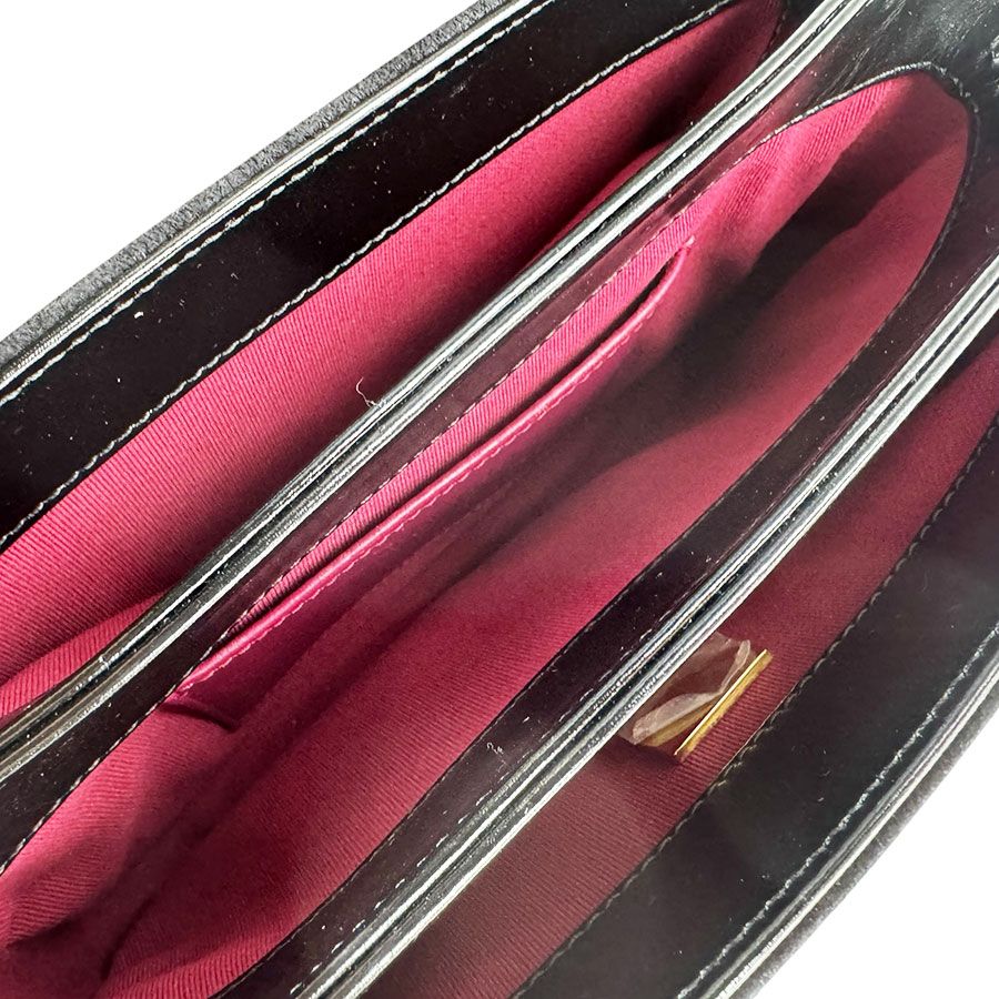 Chanel Shoulder Bag Quilted — view 5