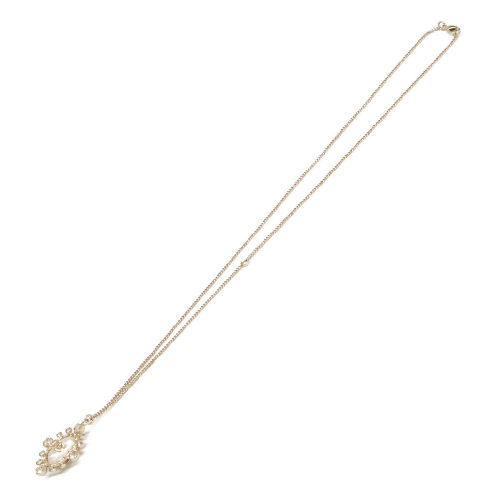 Chanel 19c CC Logo Pearl View Pendant — view 2