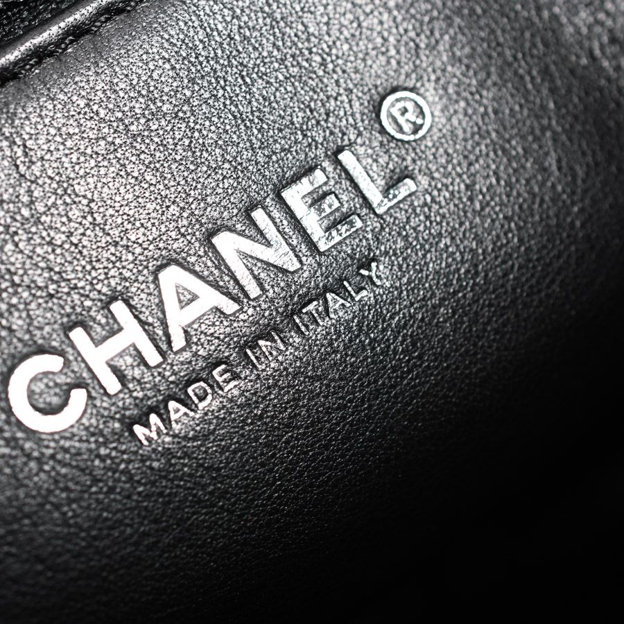 Chanel Shoulder Bag Hobo Chain — view 6