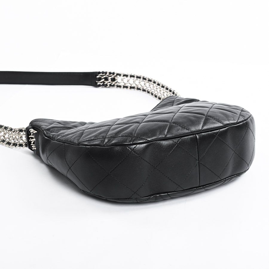 Chanel Shoulder Bag Hobo Chain — view 5