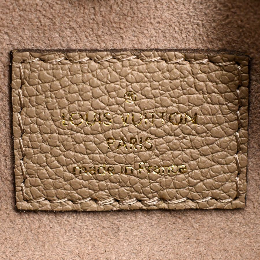 Louis Vuitton Handbag On The Go East West — view 6