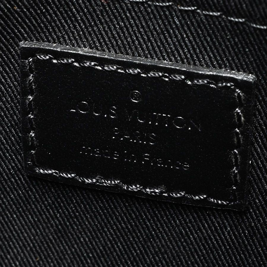 Louis Vuitton Shoulder Bag Cruise the Messenger — view 6