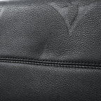 Louis Vuitton Tote On The Go GM — view 7