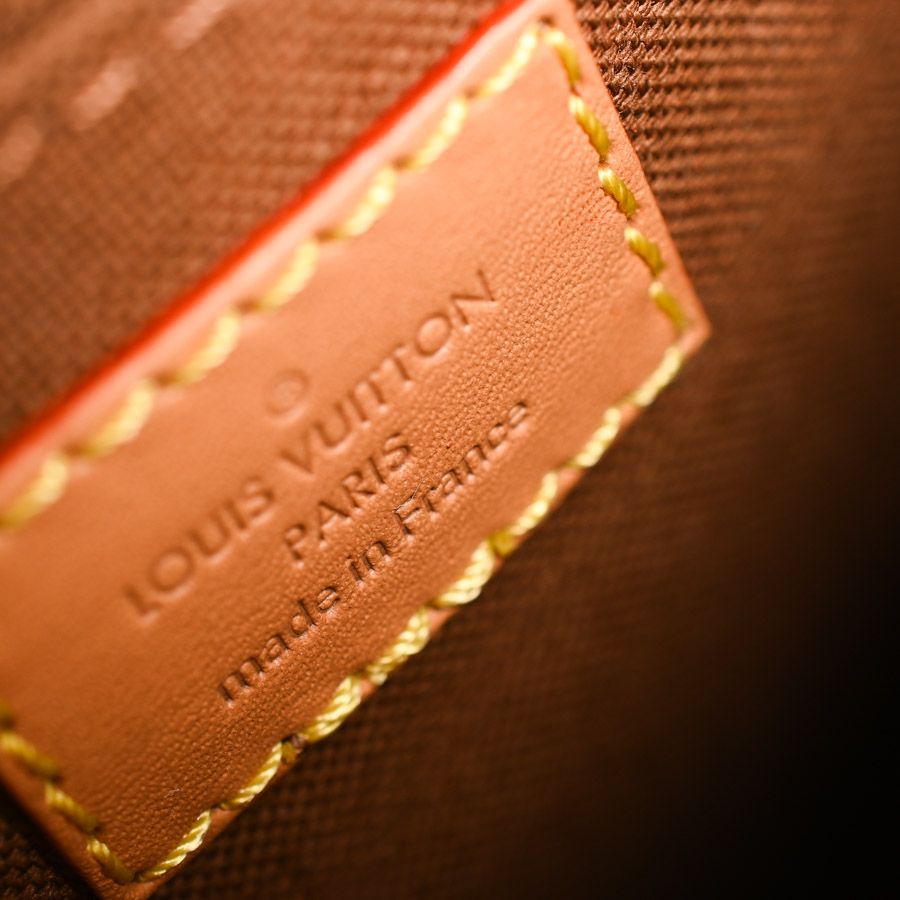 Louis Vuitton Shoulder Bag Petite Sac Plat — view 6