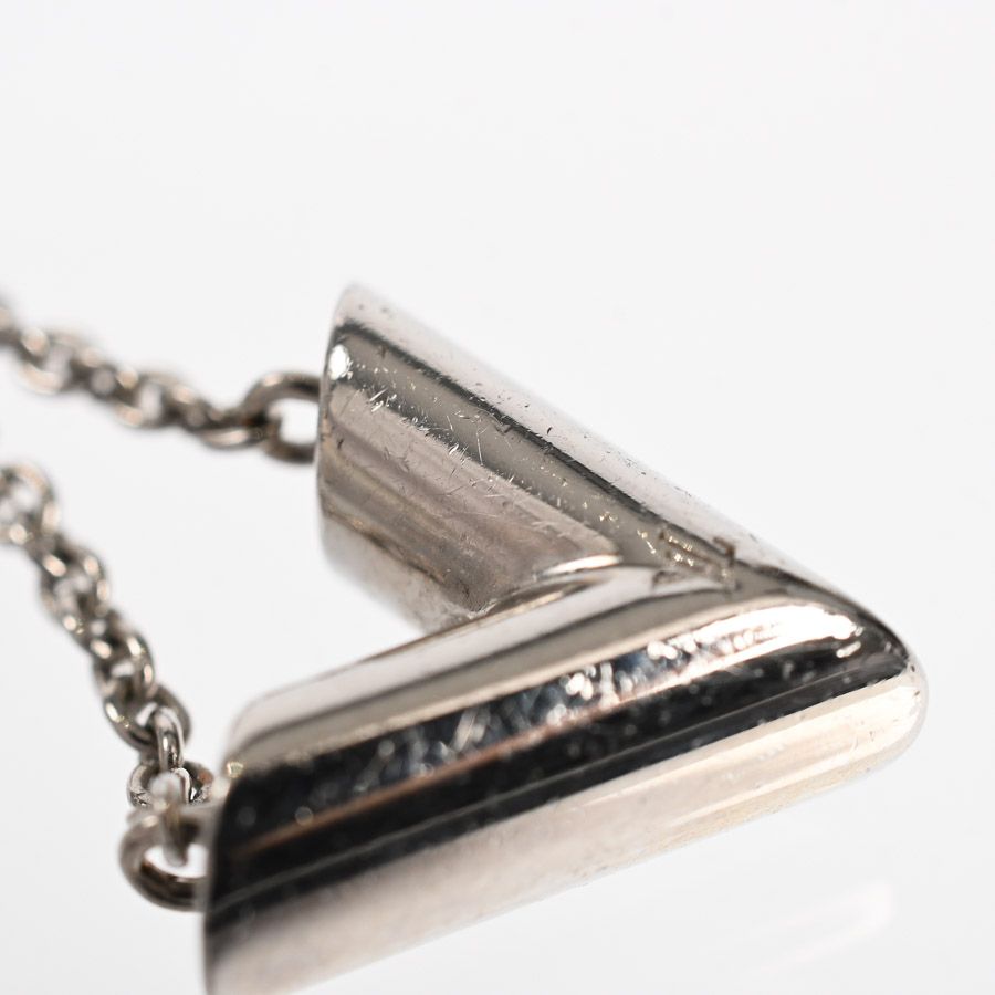 Louis Vuitton Necklace Essential — view 6