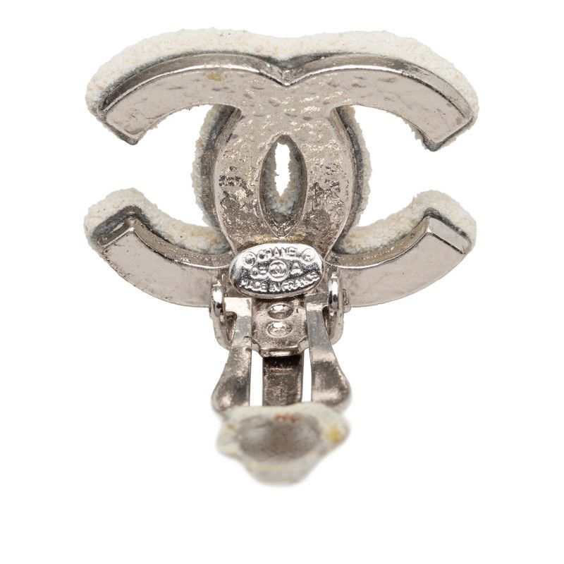 Chanel CC Logo Earrings White Metal — view 3