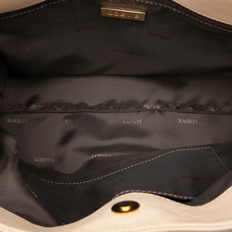 Loewe Anagram Justa Tote Beige Leather — view 4