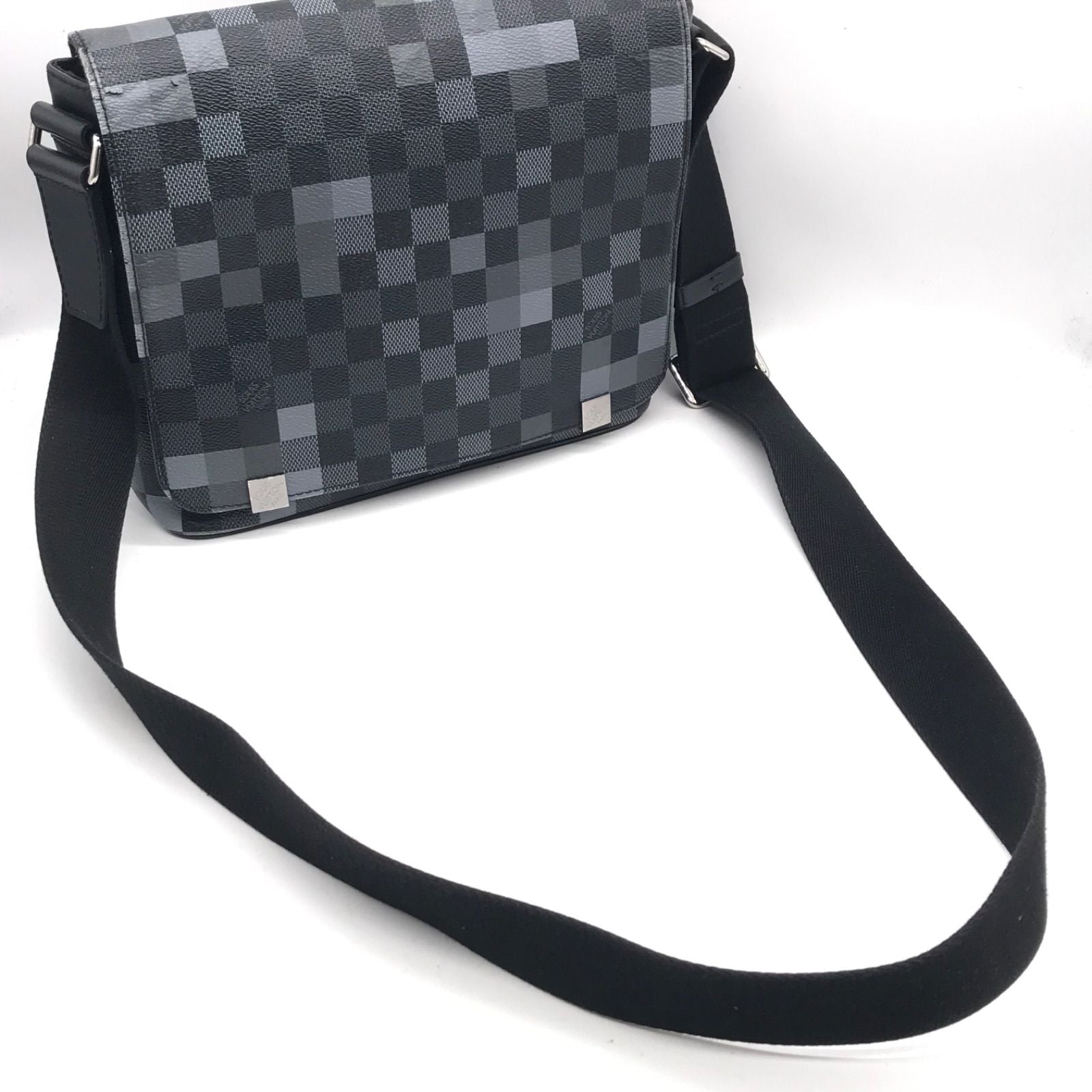 Louis Vuitton Damier Graphite Picreasing le District PM Shoulder Bag Price — view 8