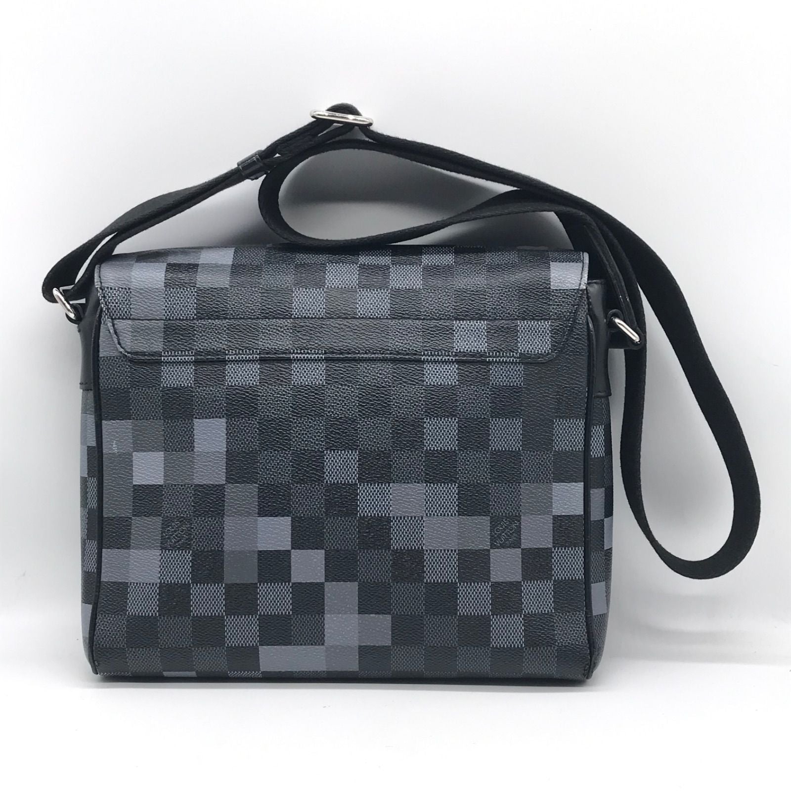 Louis Vuitton Damier Graphite Picreasing le District PM Shoulder Bag Price — view 2