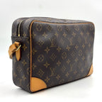 Louis Vuitton Trocadero 30 Monogram Leather Brown Light Shoulder Bag Gold — view 2