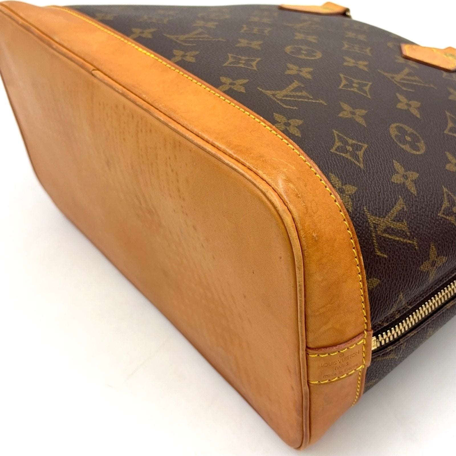 Louis Vuitton Alma PM Monogram Leather Brown Light Handbag Gold — view 8