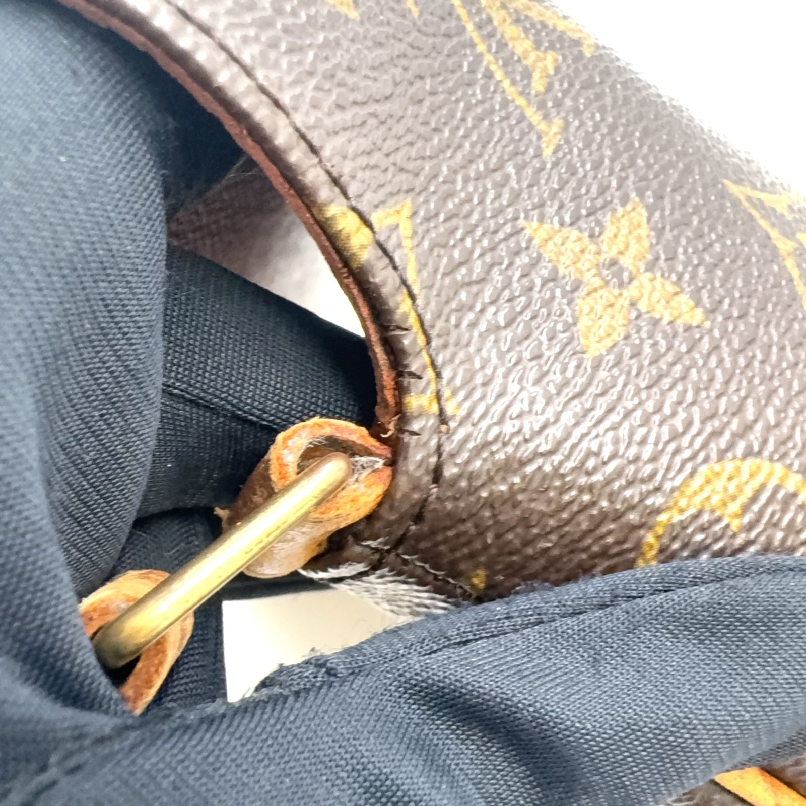 Louis Vuitton Musette Tango Short Strap Monogram Leather Brown Shoulder Bag Gold — view 8