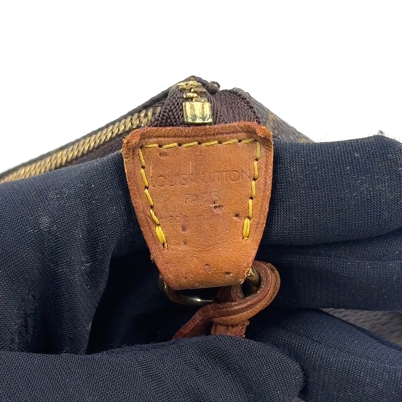 Louis Vuitton Pochette Monogram Leather Brown Light Handbag Gold — view 4