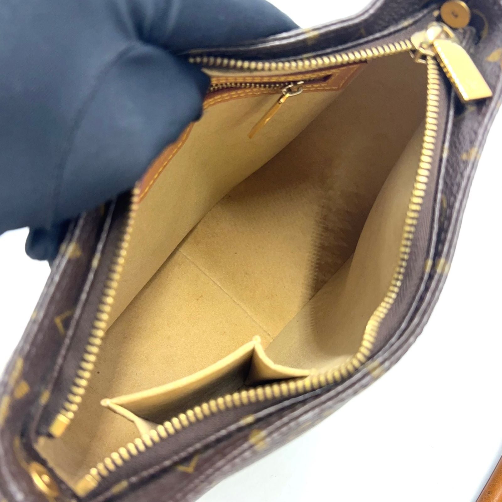 Louis Vuitton Looping MM Monogram Leather Brown Light Handbag Gold — view 3