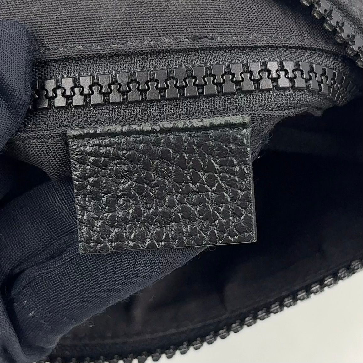 Gucci GG Pattern Nylon Leather Black Shoulder Bag Silver — view 4