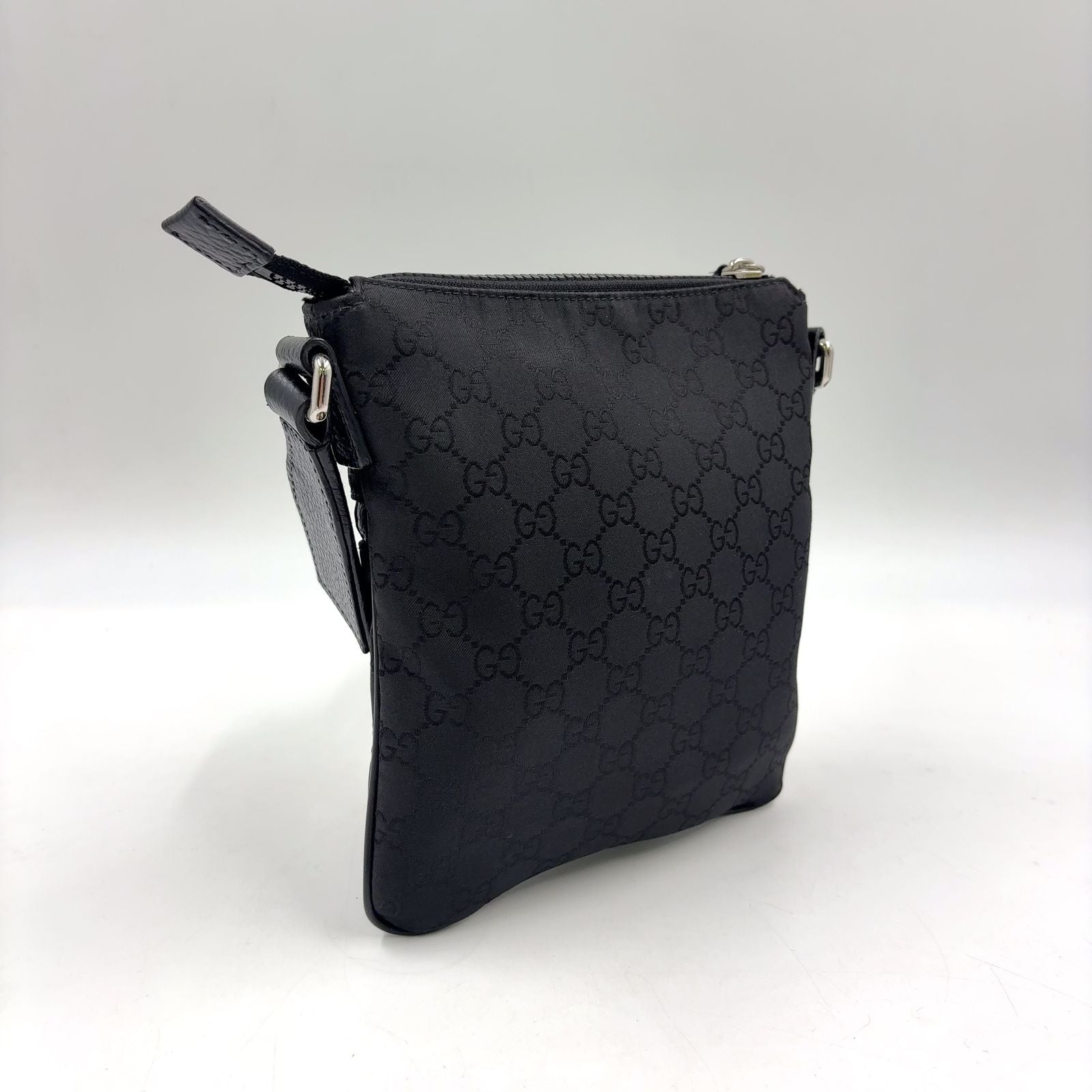 Gucci GG Pattern Nylon Leather Black Shoulder Bag Silver — view 2