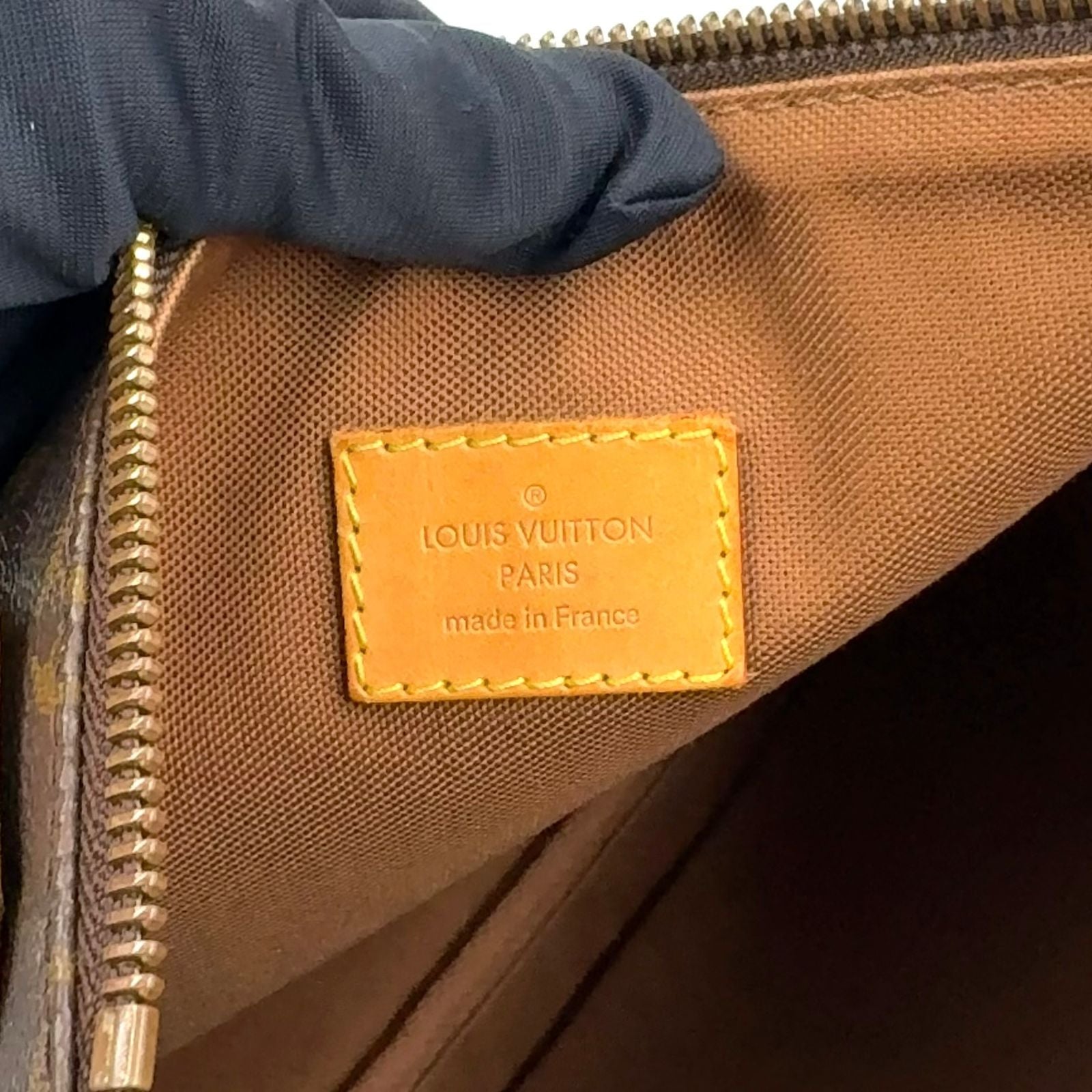 Louis Vuitton Pochette Bosphor Monogram Leather Brown Shoulder Bag Gold — view 4