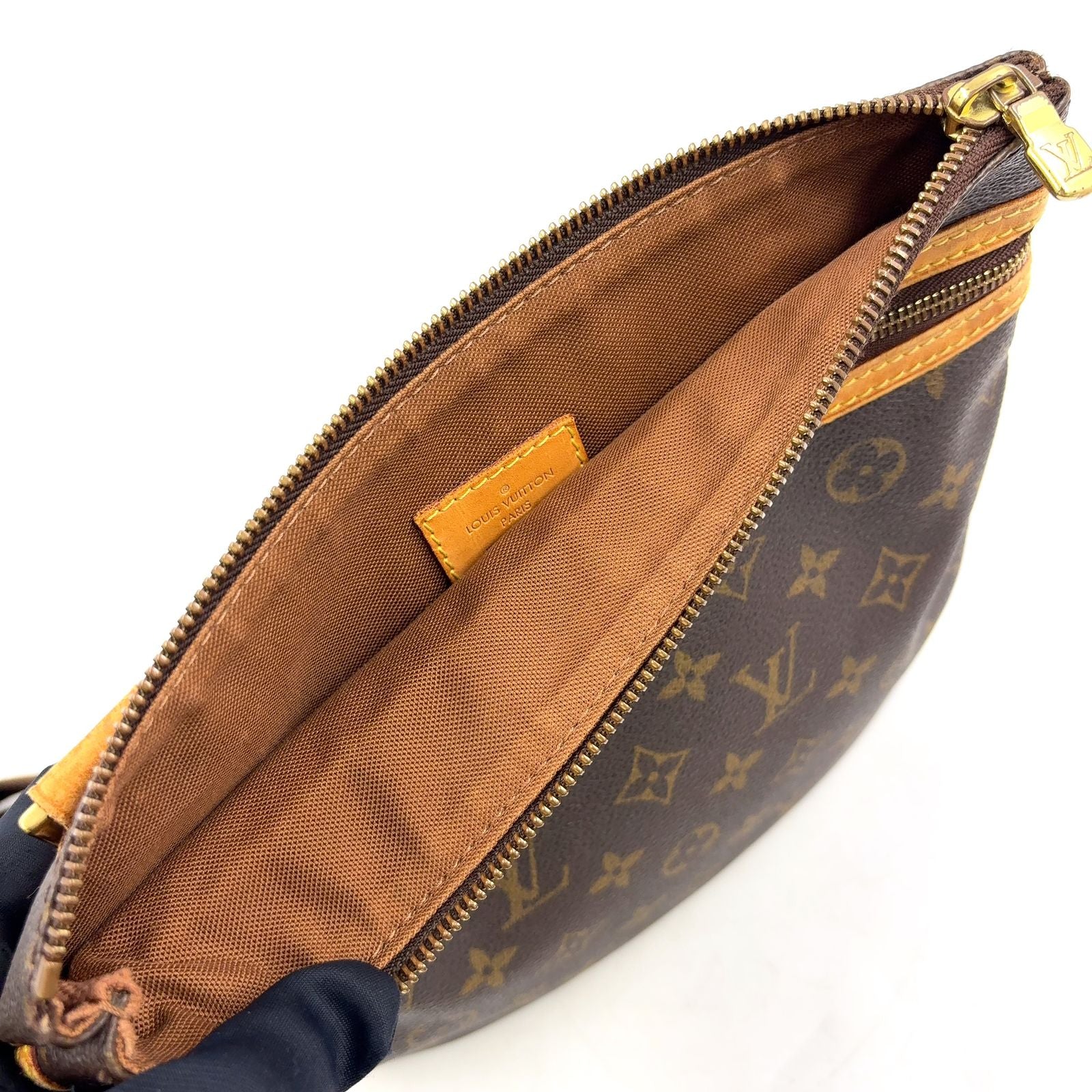 Louis Vuitton Pochette Bosphor Monogram Leather Brown Shoulder Bag Gold — view 7