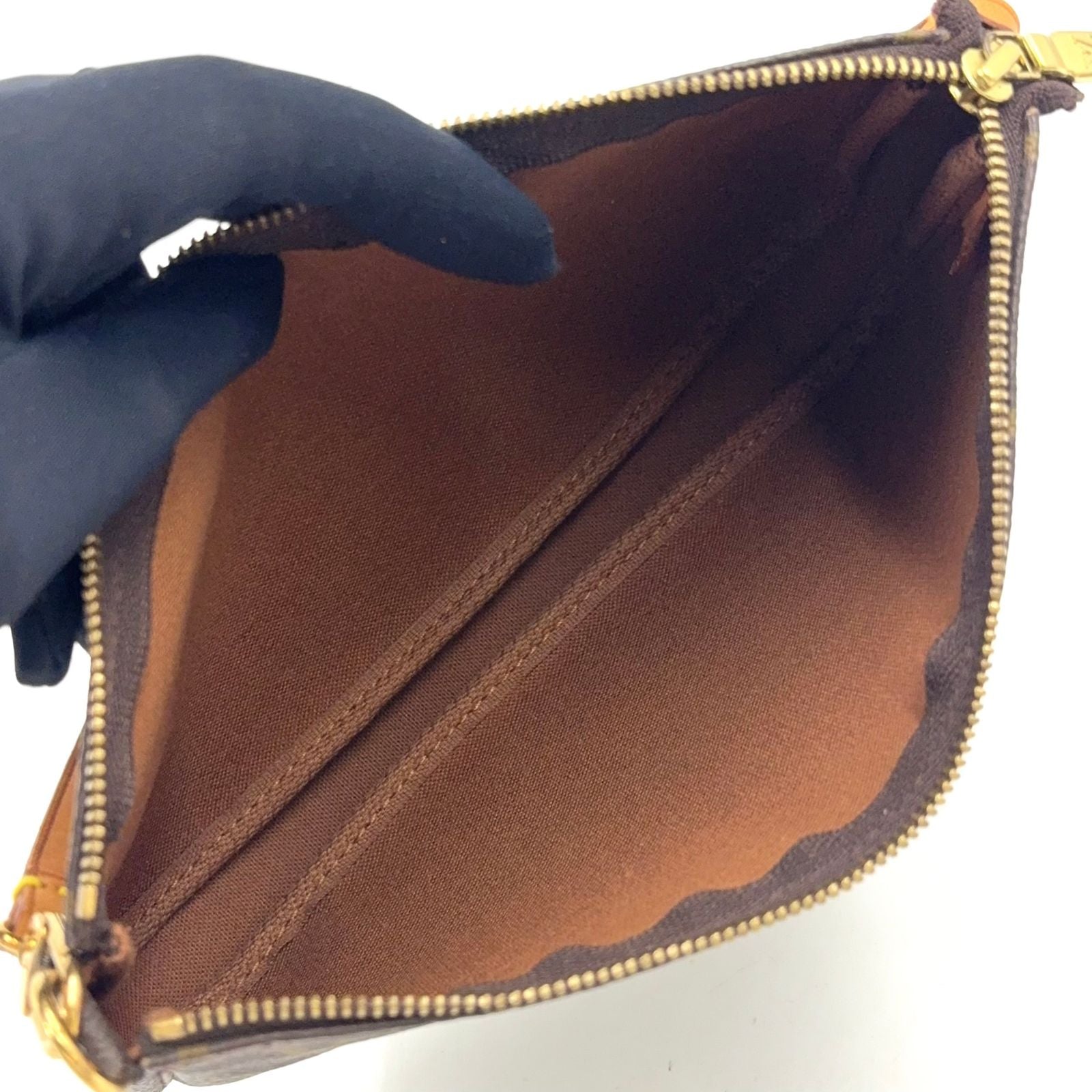 Louis Vuitton Pochette Monogram Leather Brown Handbag Gold — view 3