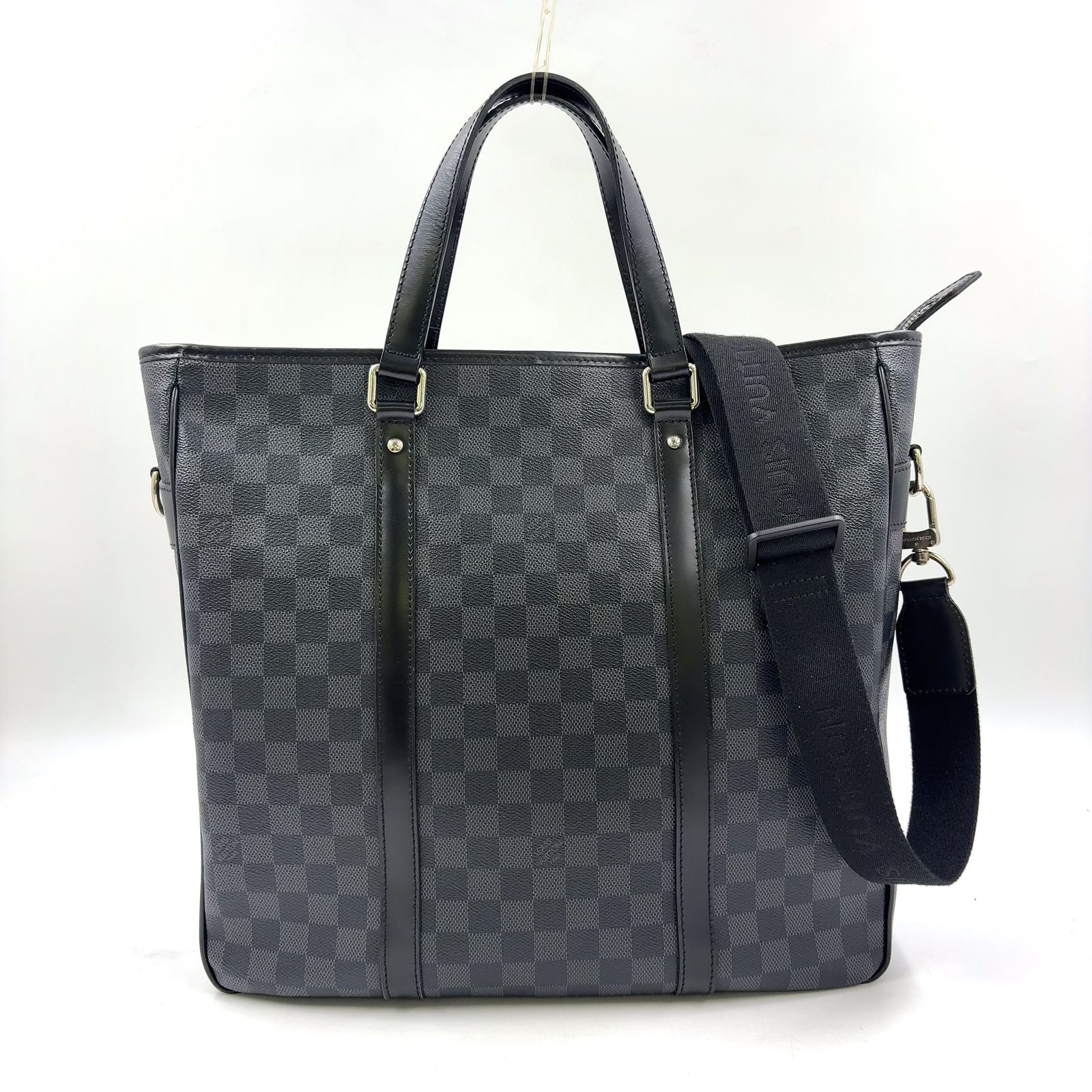 Louis Vuitton Tadao Damier Graphite Shoulder Bag Leather Black Tote Silver