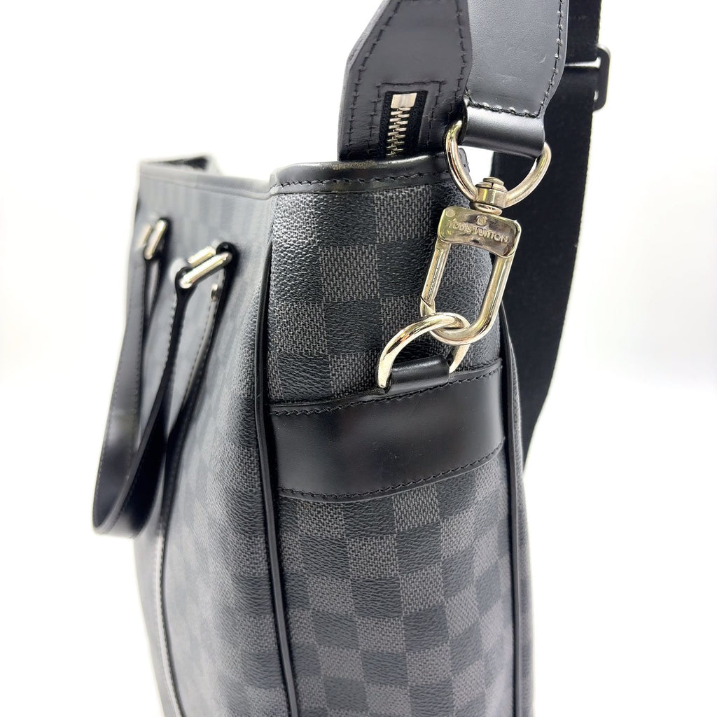 Louis Vuitton Tadao Damier Graphite Shoulder Bag Leather Black Tote Silver — view 7