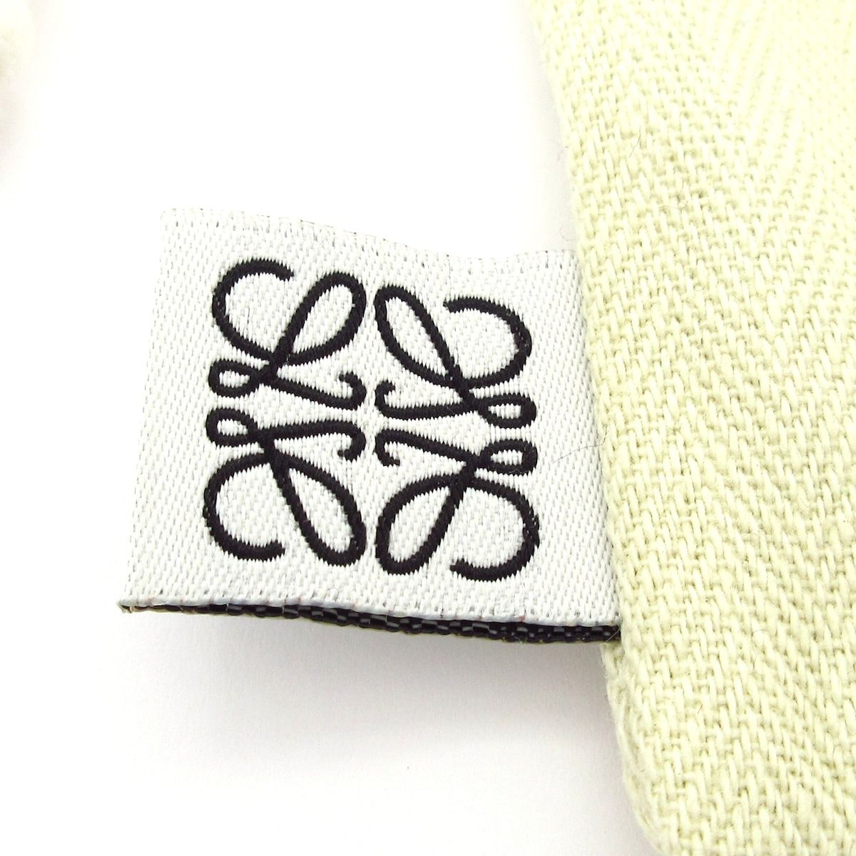 Loewe Brooch Gold Anagram — view 3