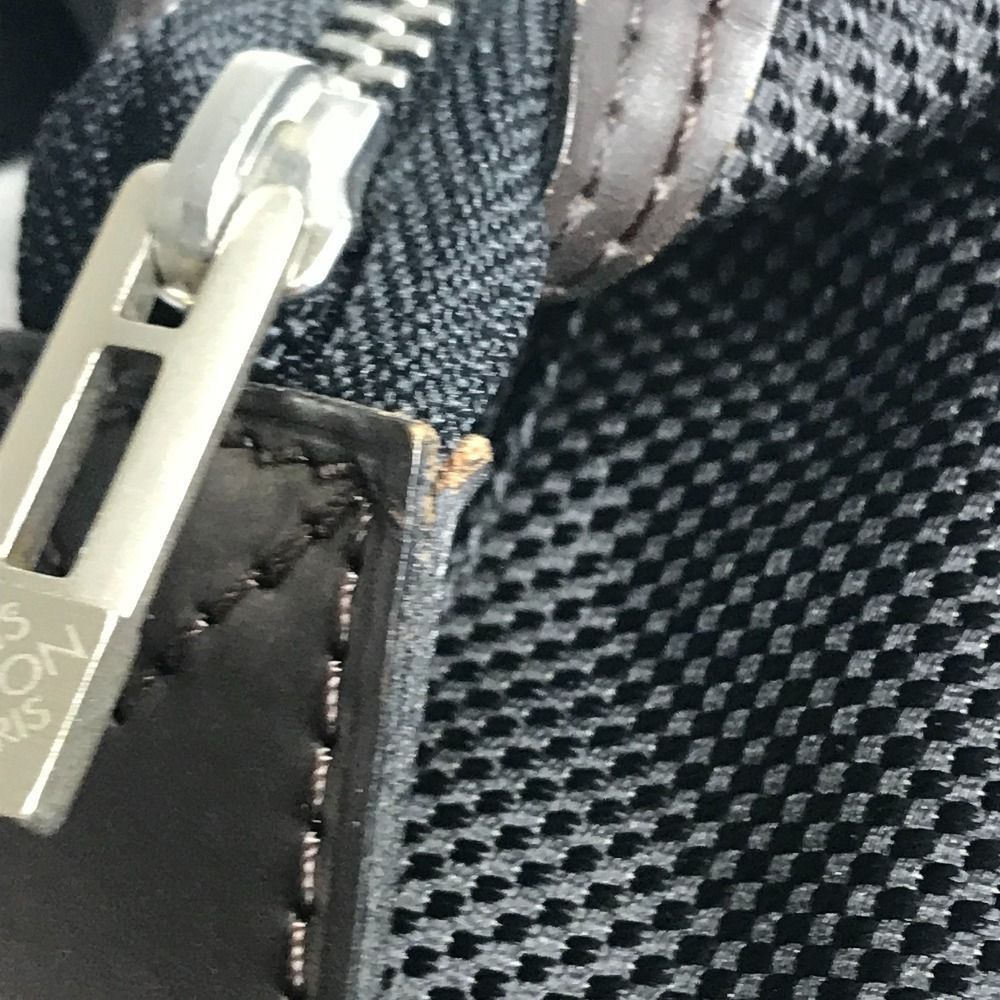 Louis Vuitton Second Bag Trousse Albatross Damier Geant Canvas Black — view 7