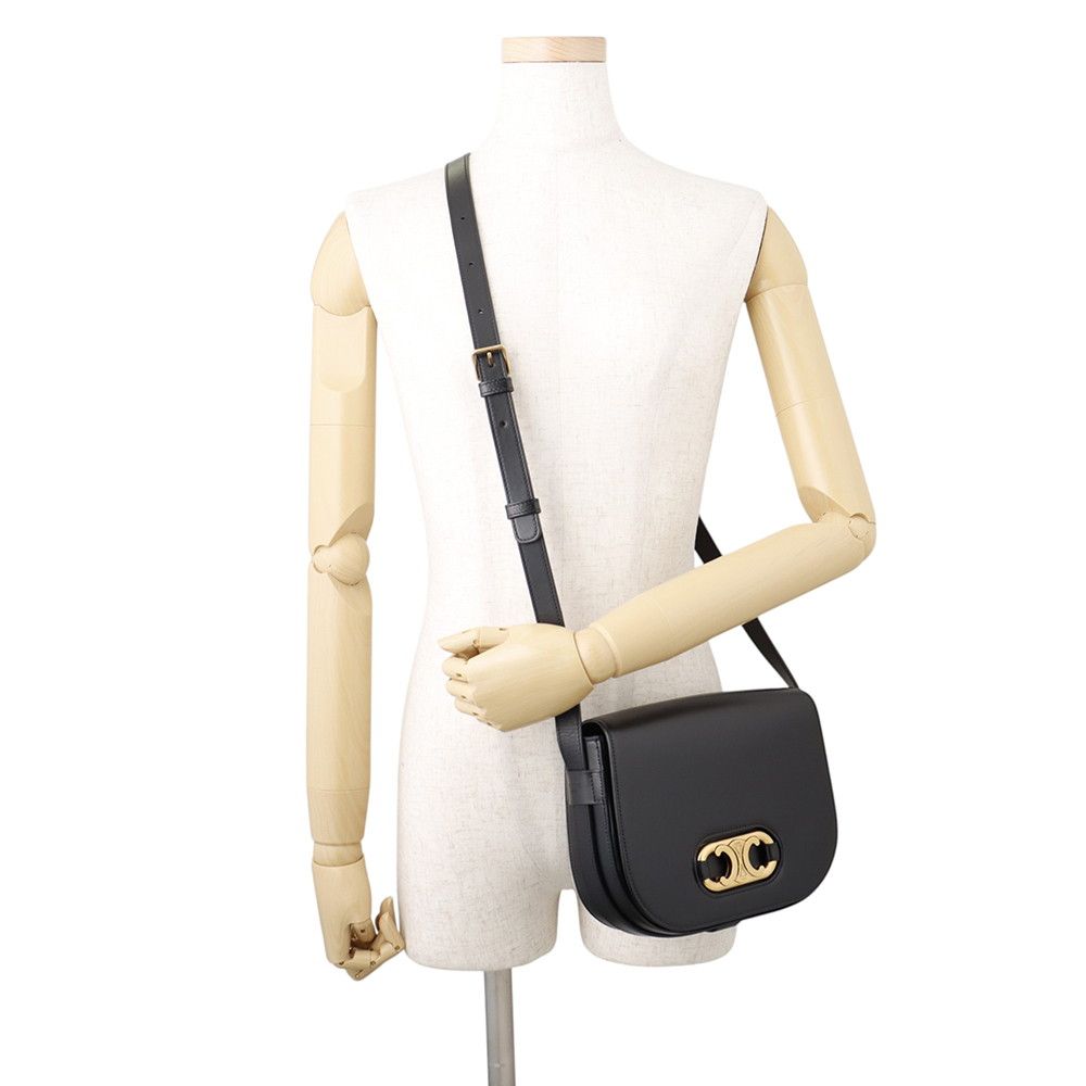 Celine Shoulder Bag Maillon Triomphe Calf Leather Black — view 4